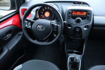 Toyota Aygo II Hatchback 3d Facelifting 1.0 VVT-i 72KM 2019 Toyota Aygo 1.0 VVT-i, Salon Polska, Serwis ASO, zdjęcie 6