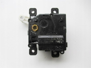MOTOREK RADIÁTORU TOYOTA IQ 063800-1030