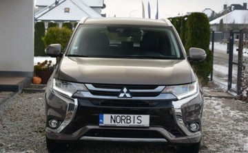 Mitsubishi Outlander III 2017 Mitsubishi Outlander Mitsubishi Outlander 2.0 4WD Top 2.0 Hybryda Plug-in, zdjęcie 9