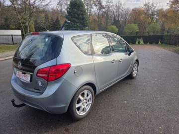 Opel Meriva II Mikrovan 1.4 Turbo ECOTEC 120KM 2010 Opel Meriva Kamera Cofania Aluminiowe felgi 1.4 Benzyna 120KM, zdjęcie 8