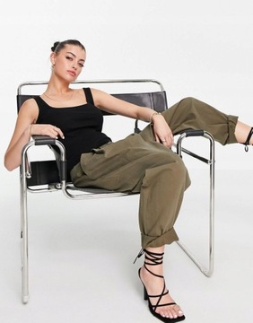 TOP CZARNY KRÓTKI DOPASOWANY BAWEŁNIANY