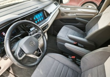 Volkswagen Multivan T7 Van L1 2.0 TDI 150KM 2024 Volkswagen Multivan L2, polskory 7 osobowy, ACC, LED Matrix, Kamera, 1 wl, zdjęcie 7