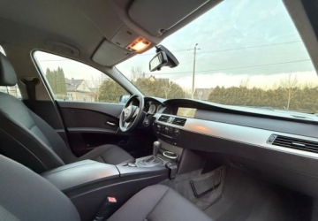 BMW Seria 5 E60 Sedan 2.5 525Xi 218KM 2005 BMW Seria 5 BMW Seria 5 525i 2.5 Benzyna 218KM, zdjęcie 26