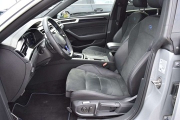 Volkswagen Arteon Shooting Brake R 2.0 TSI 320KM 2023 Volkswagen Arteon Shooting Brake Shooting Brake R 320KM DSG 4Motion IQ.Dri, zdjęcie 30
