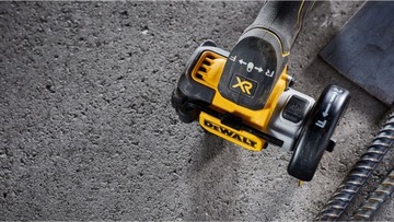 КОМПАКТНЫЙ РЕЗАК DeWALT DCS438N 18V XR 76 мм