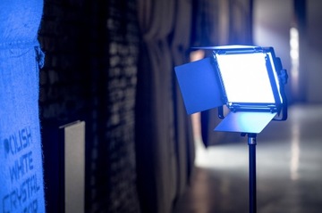 Светодиодная лампа Newell RGB Vividha Max