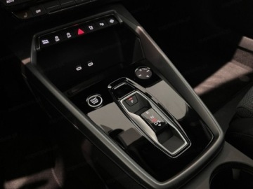 Audi A3 8Y Sportback Facelifting 1.5 35 TFSI 150KM 2025 AUDI A3 35 TFSI S Line Sedan 1.5 (150KM), zdjęcie 9