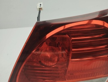 LEXUS GS 300 350 430 450H 2007 PRAVÁ STRANA SVĚTLA ZADNÍ KRYT KUFRU