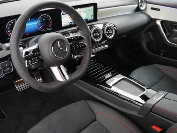 Mercedes CLA C118/X118 Shooting Brake Facelifting 1.3 200 163KM 2024 CLA 200 AMG Line Shooting Brake 1.3 (163KM) 2024, zdjęcie 6