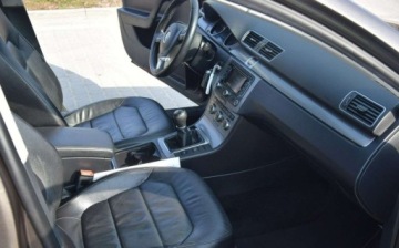 Volkswagen Passat B7 Variant 2.0 TDI CR DPF BlueMotion 140KM 2014 Volkswagen Passat 2.0D 2014r Navi Panorama Skora 2 KPL Opon Sprowadzony, zdjęcie 23