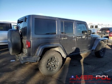 Jeep Wrangler III Unlimited Facelifting 3.6 V6 286KM 2016 Jeep Wrangler _UNLIMITED_SAHARA_4x4_3.6 L_285 km_2016r 3.6 Benzyna 285KM, zdjęcie 3