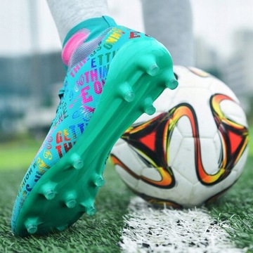 СПОРТИВНЫЕ ФУТБОЛЬНЫЕ КУЗОВКИ, РЕЗКИ, размеры 33-46