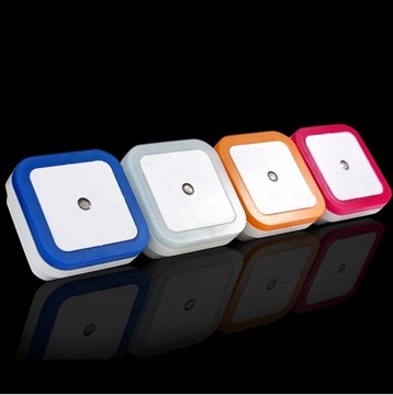 Ночник с контактом датчика сумерек