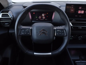 Citroen C4 III SUV 1.2 PureTech 130KM 2022 Citroen C4 1.2 PureTech, Salon Polska, zdjęcie 15