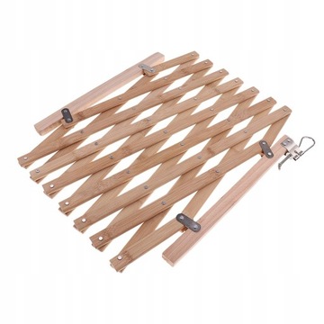 Ворота для собак у двери