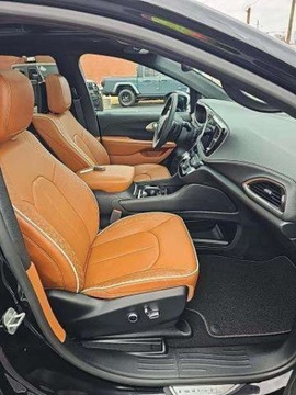 Chrysler Pacifica II 2024 Chrysler Pacifica Pinnacle 2024 3.6 Benzyna 287KM, zdjęcie 11