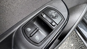Opel Corsa E Hatchback 3d 1.4 Twinport 90KM 2017 Opel Corsa Udokumentowany przebieg GWARANCJA 1.4 Benzyna 90KM, zdjęcie 36