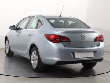 Opel Astra J Sedan 1.6 Twinport ECOTEC 115KM 2017 Opel Astra 1.6 16V, Salon Polska, Serwis ASO, zdjęcie 3