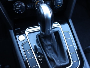 Volkswagen Passat B8 Variant 2.0 TDI BlueMotion SCR 150KM 2017 VW Passat 2.0 TDI, Automat, Skóra, Navi, Klima, zdjęcie 16