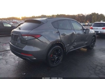 Maserati Levante 2022 Maserati Levante GT 2022 3.0l 3.0 Benzyna 345KM, zdjęcie 5