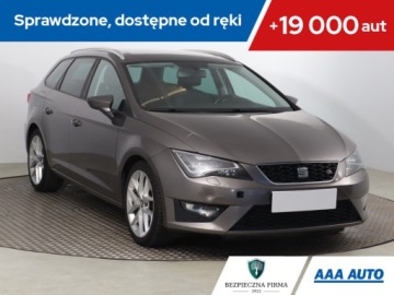 Seat Leon III ST 2.0 TDI CR 184KM 2015 Seat Leon 2.0 TDI FR, 181 KM, DSG, Skóra, Navi