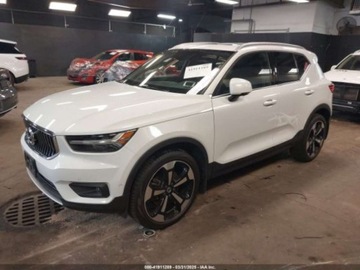 Volvo XC40 Crossover 2.0 T5 247KM 2018 Volvo XC 40 2019 VOLVO XC40 T5 INSCRIPTION 2.0 Benzyna 248KM, zdjęcie 2