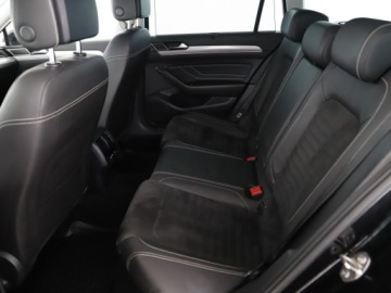 Volkswagen Passat B8 2020 Volkswagen Passat Variant GTE 218 KM Hybryda Plug-, zdjęcie 10