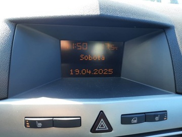 Opel Astra J Hatchback 5d 1.7 CDTI ECOTEC 110KM 2011 OPEL Astra 1.7 CDTi, I właściciel !!, zdjęcie 26