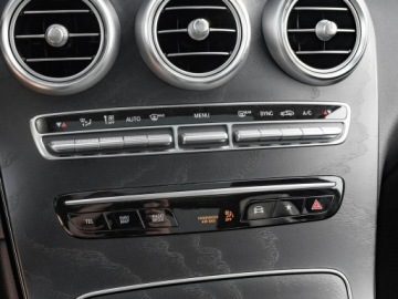 Mercedes GLC C253 SUV Facelifting 2.9 400d 330KM 2021 Mercedes GLC 400 DW6PY19#GLC 400 d 4-Matic, zdjęcie 17