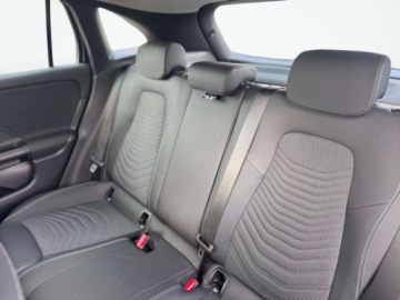 Mercedes GLA II Off-roader Facelifting 1.3 180 136KM 2024 Mercedes-Benz GLA GLA 180 Kamera cofania MBUX LED Podgrzewane fotele, zdjęcie 11