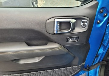 Jeep Wrangler IV 80th Anniversary 2d  Seria 6 2.0 GME Turbo 272KM 2025 Jeep Wrangler ICE my25 SAHARA GME 2.0 Turbo 272 KM ATX 4WD 2.0 Benzyna, zdjęcie 19