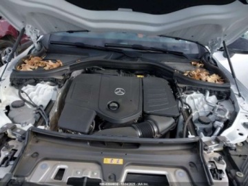 Mercedes GLC C254/X254 2024 Mercedes-Benz GLC 300 4matic Suv, 2024r., 4x4, 2.0L 2.0 Hybryda 255KM, zdjęcie 11