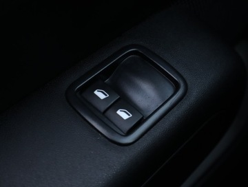 Citroen C3 III Hatchback Facelifting 1.2 PureTech 83KM 2020 Citroen C3 1.2 PureTech, Salon Polska, VAT 23%, zdjęcie 13