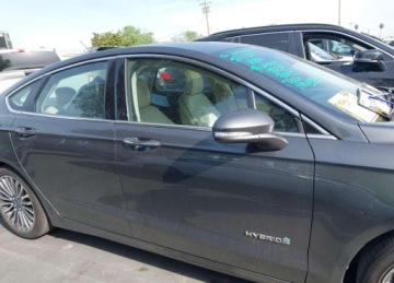 Ford Fusion 2017 Ford Fusion Hybrid Platinum, od ubezpieczalni 2.0 Hybryda 141KM, zdjęcie 9