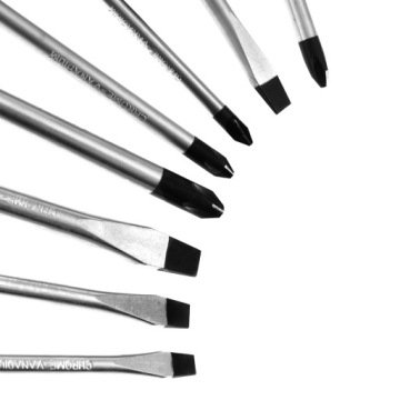 НАБОР ОТВЕРТОК С БИТАМИ + НАМАГНИЧИТЕЛЬ 50 ЭЛЕМЕНТОВ