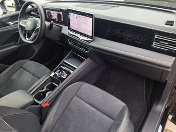 Volkswagen Tiguan II SUV Facelifting 1.5 TSI 150KM 2024 Volkswagen Tiguan serwis ASO 1.5eTSI 150KM bezwyp pakiet MatrixLED kamera3, zdjęcie 11