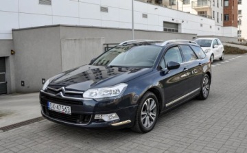 Citroen C5 III Tourer 2.0 BlueHDi 180KM 2015 Citroen C5 2,0HDI (180KM) Automat Lift Skory 2015 r. 2.0 Diesel 180KM