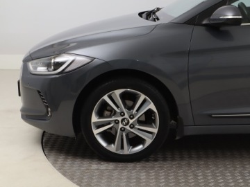 Hyundai Elantra VI Sedan 1.6 CRDi 136KM 2016 Hyundai Elantra 1.6 CRDi, Salon Polska, zdjęcie 14