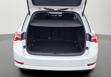 Skoda Octavia IV Kombi 2.0 TDI 115KM 2022 Skoda Octavia I wlasciciel - Salon PL - Kamera - Czujniki - el. Hak - Nowe, zdjęcie 4