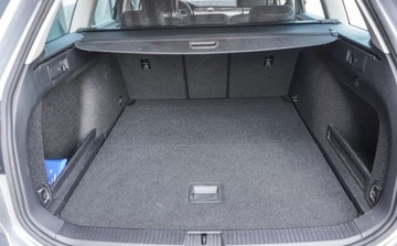 Volkswagen Passat B8 Variant Facelifting 2.0 TDI SCR 150KM 2023 Volkswagen Passat 2.0TDI 150KM DSG Elegance Grzana szyba Virtual cockpit E, zdjęcie 12