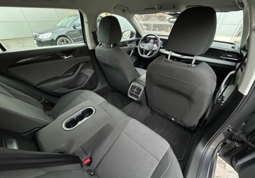 Volkswagen Passat B8 Variant Facelifting 1.5 TSI EVO 150KM 2025 Volkswagen Passat Variant Basic Pakiet Zimowy, ACC, Kamera, Indukcyjna la, zdjęcie 9