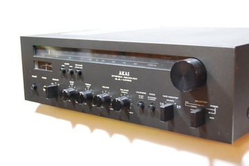 AKAI AA-1020