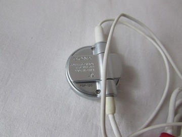 Пульт дистанционного управления Sony PSP-120 + наушники.