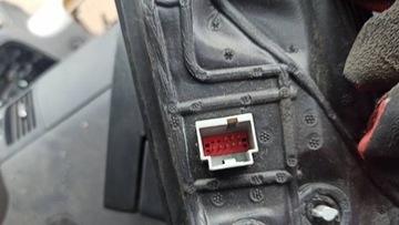 FORD KUGA II ZRCÁTKO LEVÉ 8 PIN