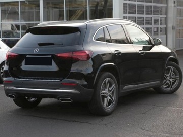 Mercedes GLA II Off-roader Facelifting 2.0 220 190KM 2025 MERCEDES-BENZ GLA 220 4-Matic AMG Line 2.0 (190KM) 2025, zdjęcie 4