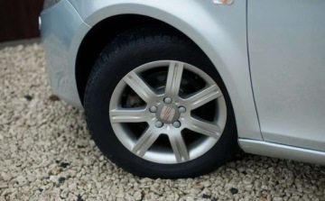 Seat Leon II 1.6 MPI 102KM 2006 Seat Leon 1.6 MPI 102KM Kliamtyzacja duzy ekran nowe hamulce po seriwise, zdjęcie 6