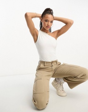 РАЗМЕР ЖЕНСКИХ АСИММЕТРИЧНЫХ БОДИ. С 268