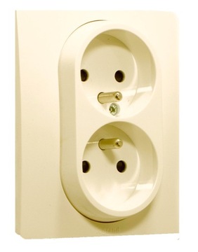 LEGRAND NILOE GNIAZDO 2X2P+Z 16A KREM 764641