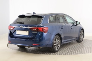 Toyota Avensis III Wagon Facelifting 2015 2.0 D-4D 143KM 2016 Toyota Avensis 2.0 D-4D, Salon Polska, Serwis ASO, zdjęcie 4