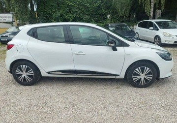 Renault Clio IV Hatchback 5d Facelifting 1.2 75KM 2016 Renault Clio Navi 1,2 Mpi Super stan Maly przebieg 1.2 Benzyna 75KM, zdjęcie 11